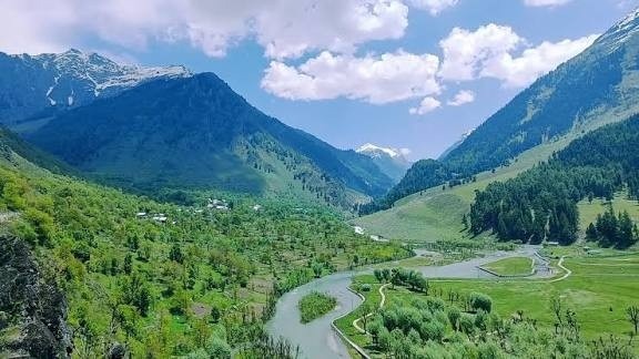 Best Places to Visit in Pahalgam with Family for One Day Trip Places to see in Pahalgam in One Day One Day Pahalgam Trip from Srinagar Must See Tourist Attractions in Pahalgam