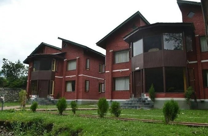 10 Best Luxury 3 Star Hotels in Pahalgam for Family Stay Best hotels in Pahalgam Budget hotels in Pahalgam for families Family hotels in Pahalgam 2026